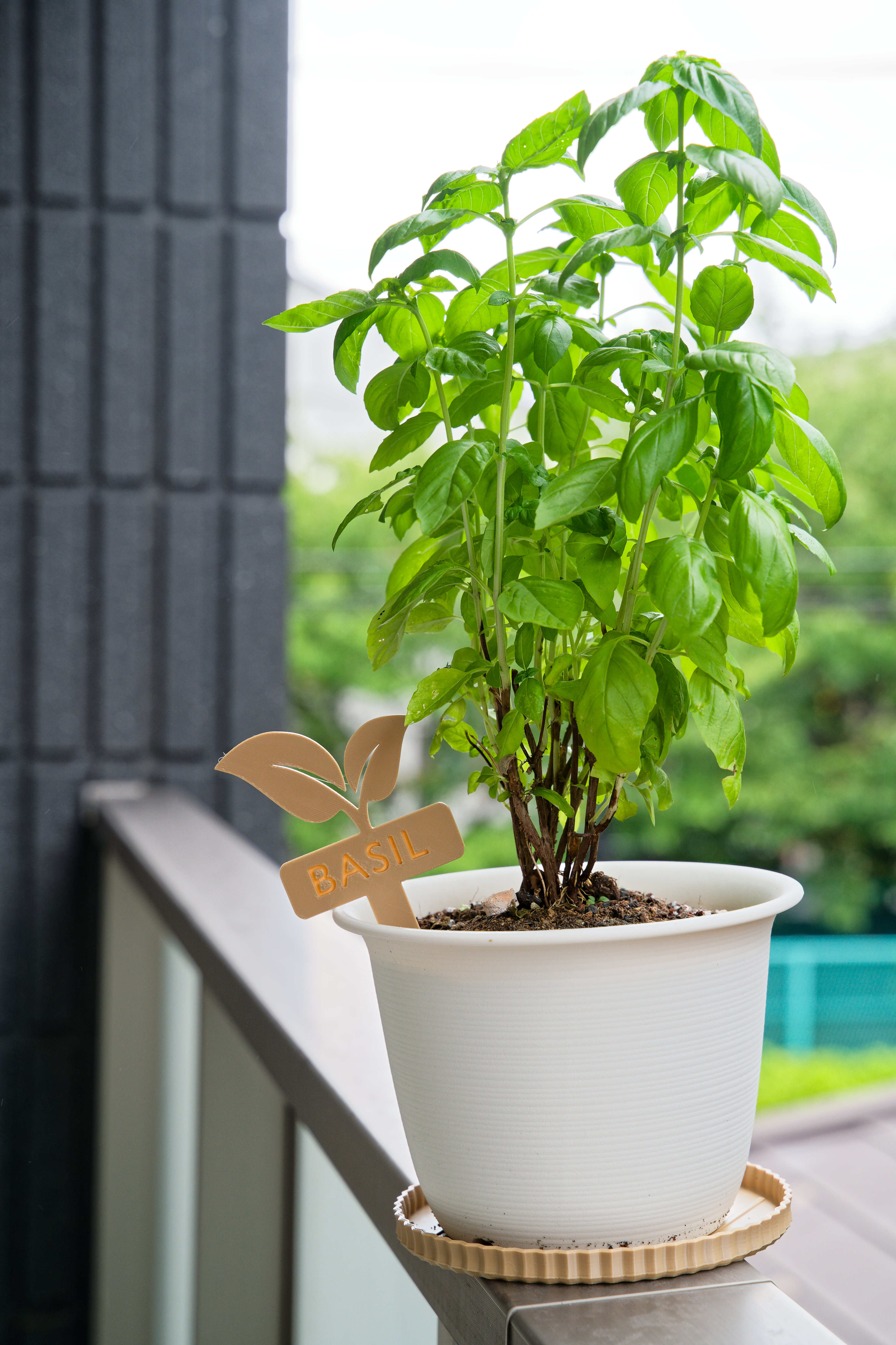 ガーデニング用のネームプレート＆植木鉢の受け皿